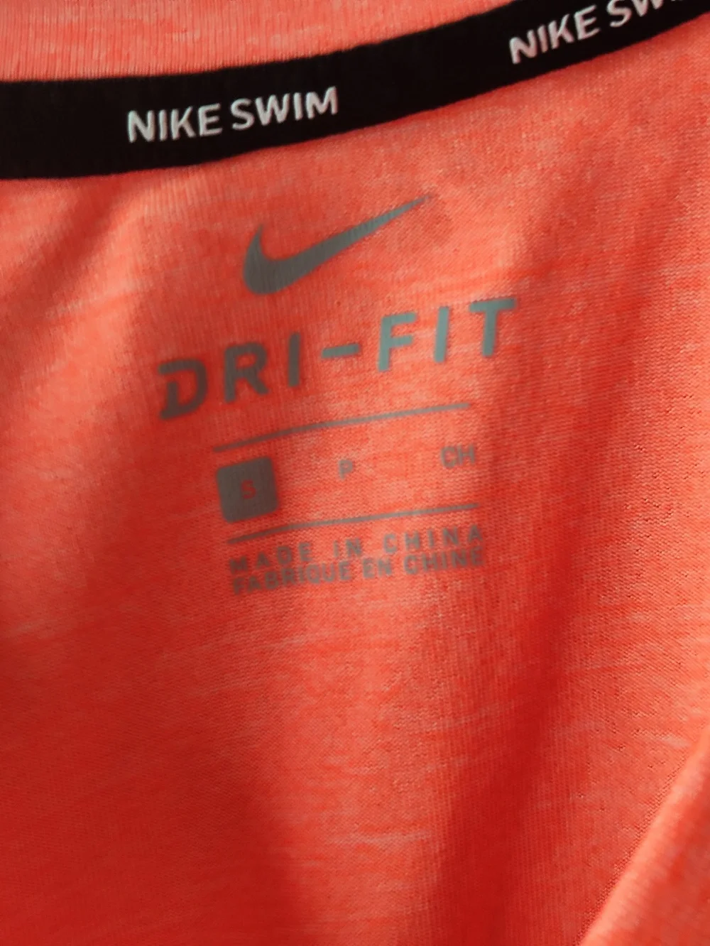 Nike Dri-FIT Shirt Mens Small Red Swim UPF 40+ Athletic Performance Lightweight